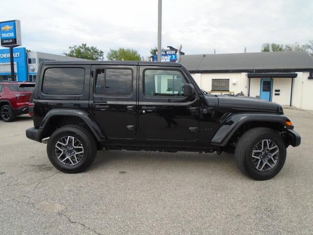 2025 Jeep Wrangler — detail view